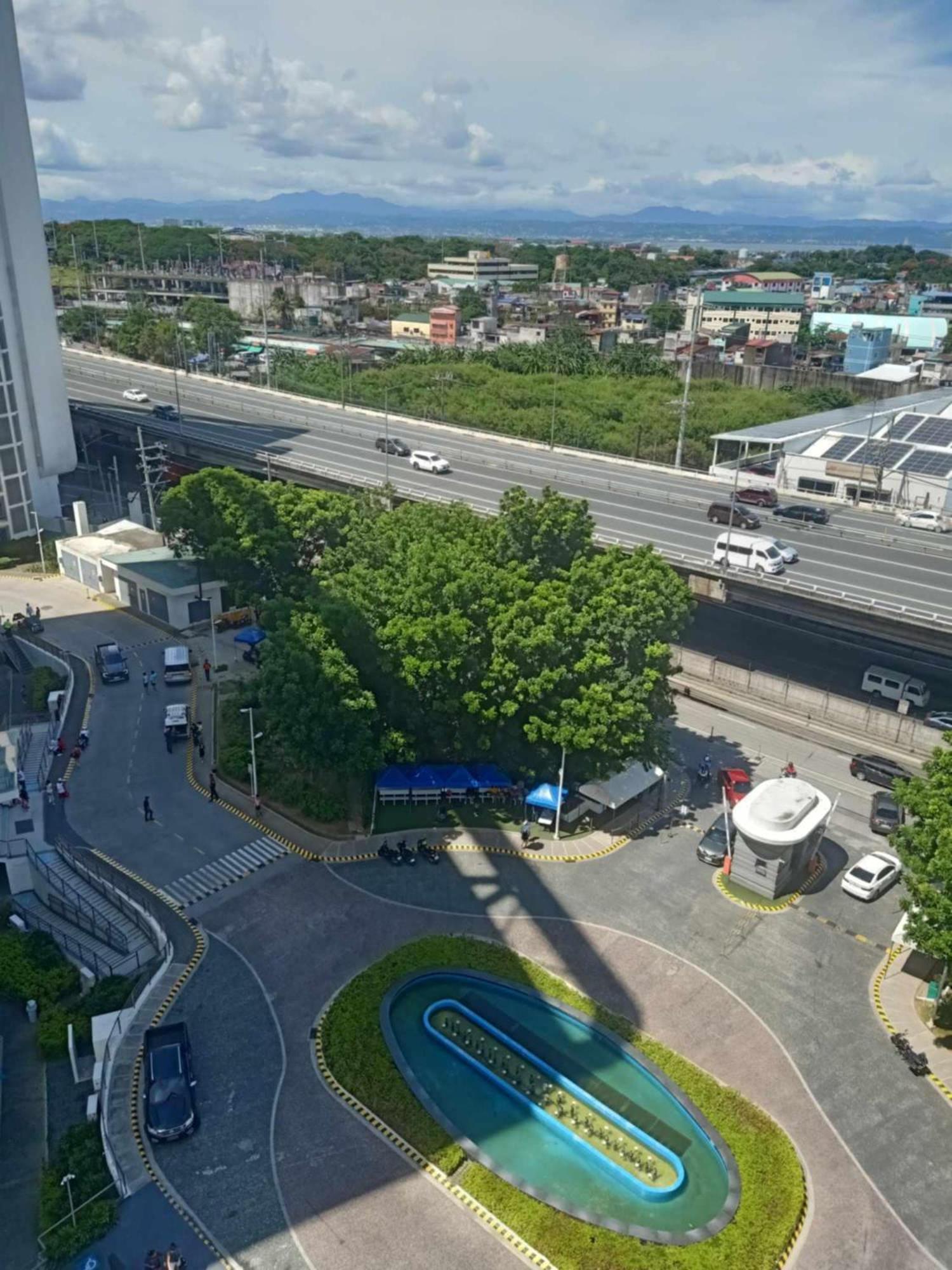 Azure Urban Resort Staycation Manila Room photo