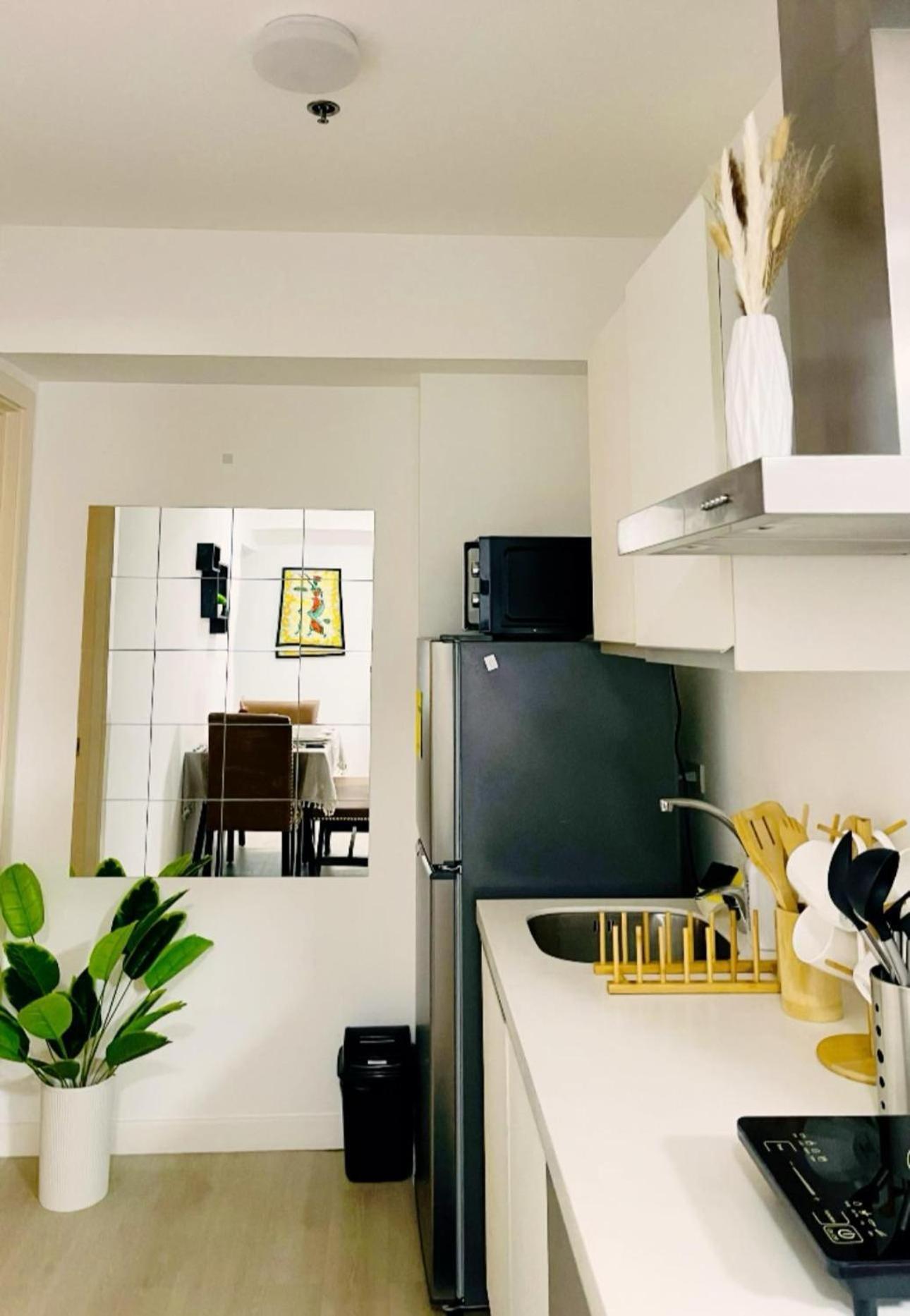 Azure Urban Resort Staycation Manila Room photo
