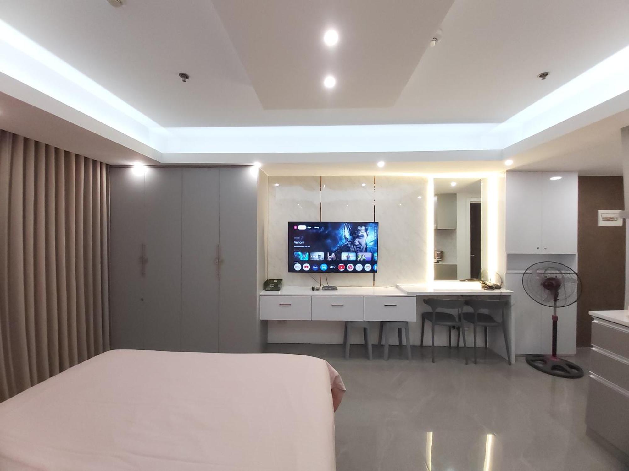Azure Urban Resort Staycation Manila Room photo