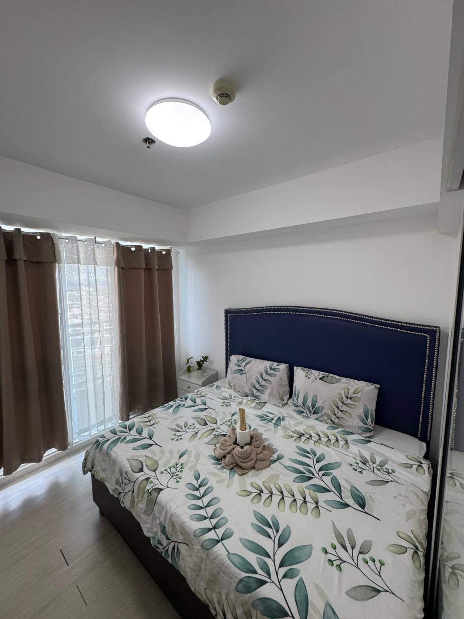 Azure Urban Resort Staycation Manila Room photo